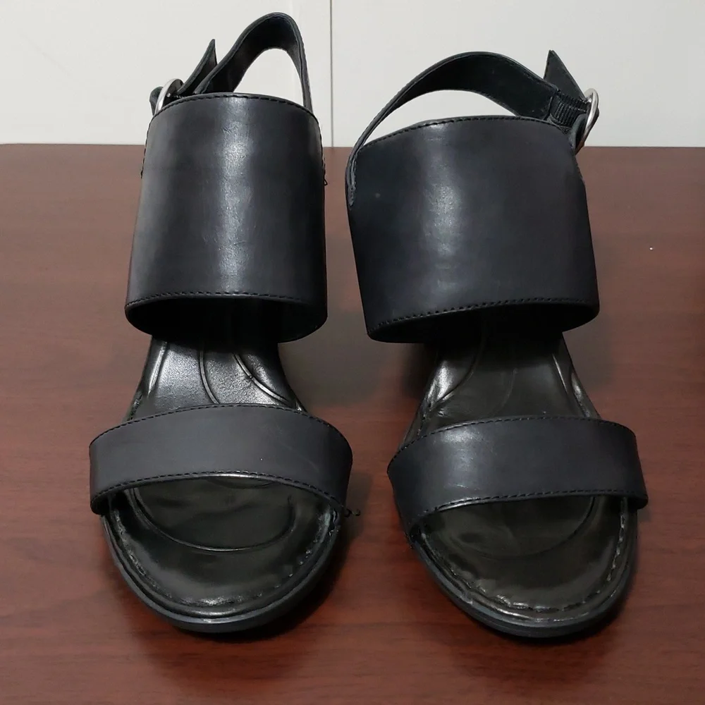 BORN Cindie Double-Strap Veg-Tanned‎ Leather Sandals